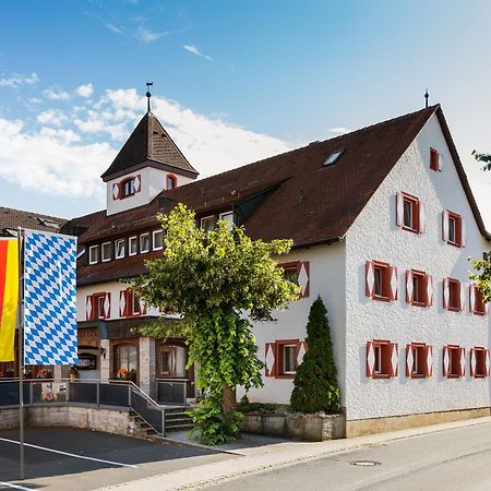 Wirtshaus & Hotel Goldener Greif Edelsfeld Ngoại thất bức ảnh
