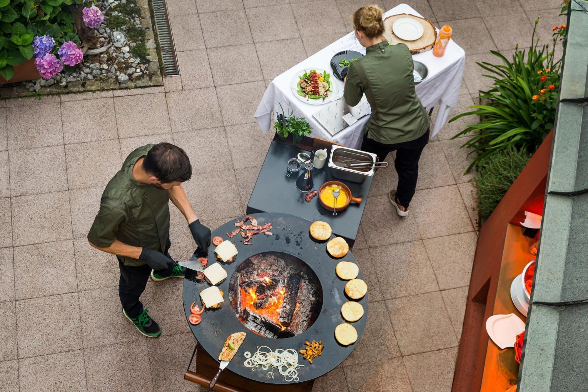 Wirtshaus & Hotel Goldener Greif Edelsfeld Ngoại thất bức ảnh
